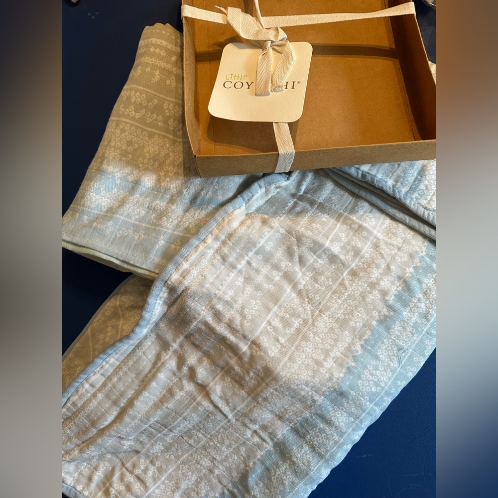 COYUCHI BATH SET OF 2, BABY TOWEL + sheet NEW